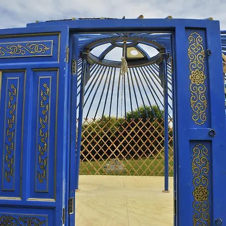 Yourte Roulotte Et Gite De La Laita Clohars-Carnoet Exterior photo