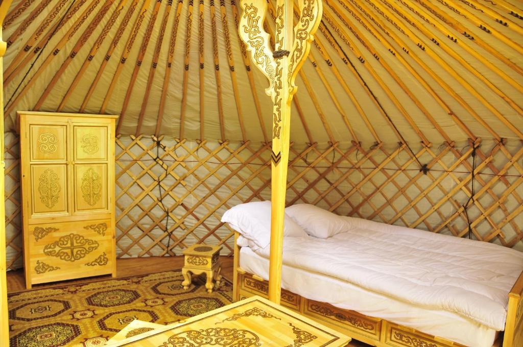 Yourte Roulotte Et De La Laita Country house