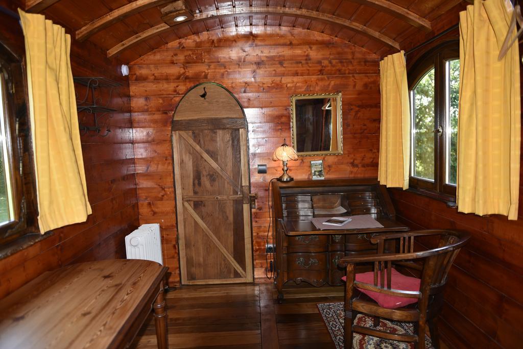 Country house Yourte Roulotte Et De La Laita *
