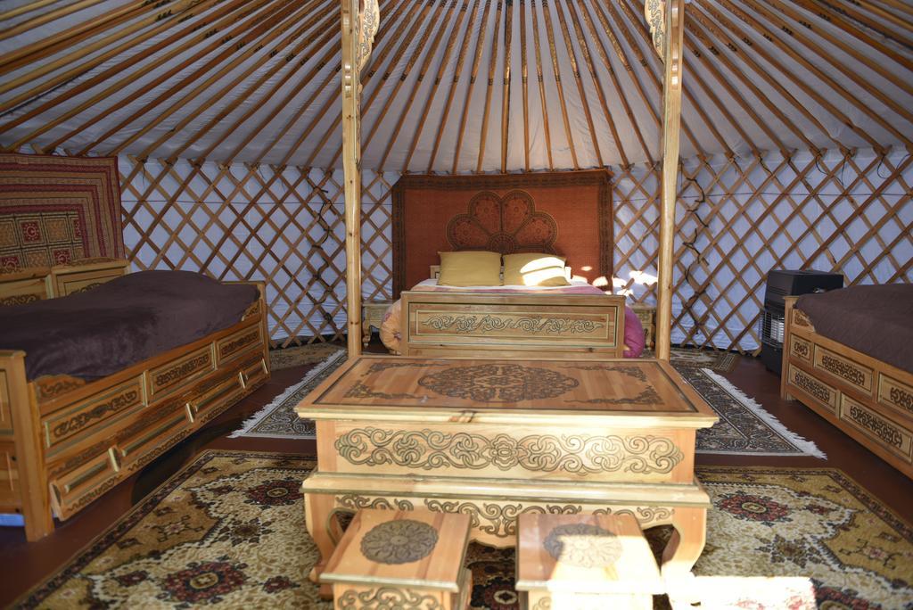 Country house Yourte Roulotte Et De La Laita *